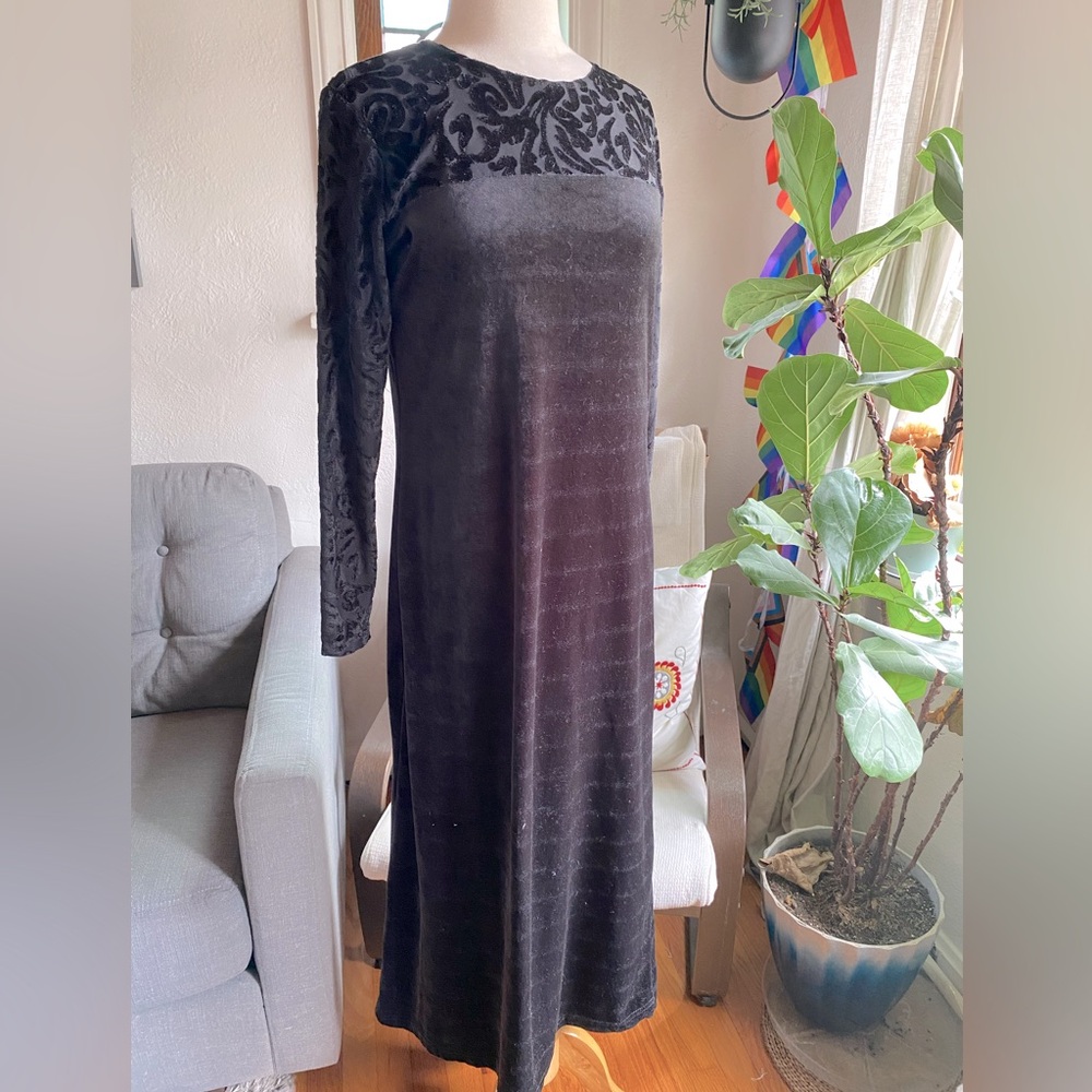 Diane Von Furstenberg - Vintage Black Velvet Long Sleeve Maxi Dress Size S